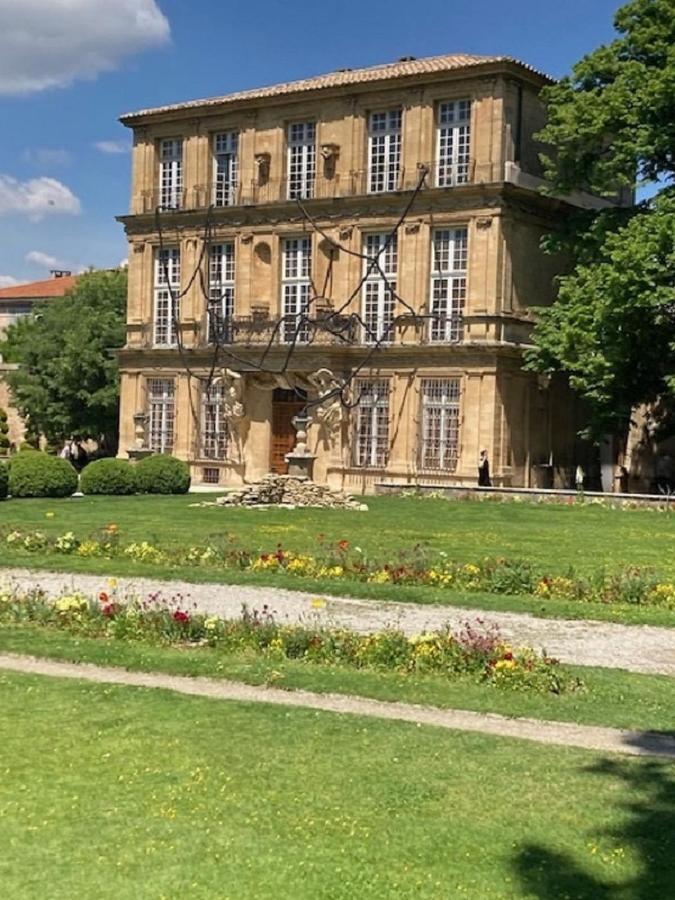 Blue Fountain Luxueux Studio Aix Centre Historique -Wifi-Smart Tv- Aix-en-Provence Bagian luar foto